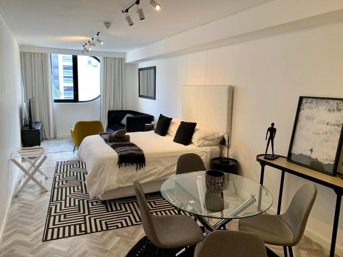 Apartment Upper Large Sunny Cape Town